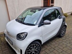 Weiß Gebraucht 2021 Smart ForTwo Electric Drive Coupé | 12.990 € (Fairer Preis)