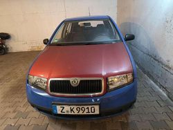 Blau Gebraucht 2002 Skoda Fabia Kleinwagen | 600 € (Superpreis)