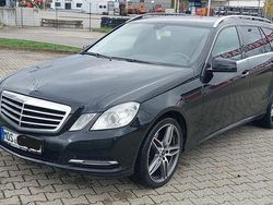 Schwarz Gebraucht 2012 Mercedes E300 Avantgarde Kombi | 13.400 € (Fairer Preis)