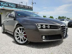 Grau Gebraucht 2009 Alfa Romeo 159 Ti Kombi | 9.950 € (Teuer)