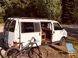 Grau Gebraucht 2000 VW T4 Van | 8.300 € (Fairer Preis)