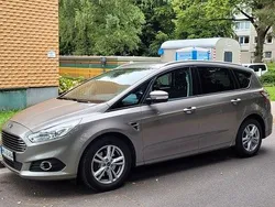 Beige Gebraucht 2017 Ford S-MAX Business Edition Van / Kleinbus | 14.500 € (Fairer Preis)