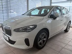 Alpinweiss iii Gebraucht 2023 BMW 218 Luxury Line Van / Kleinbus | 25.199 € (Superpreis)