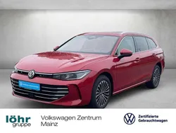 Chilirot metallic Gebraucht 2024 VW Passat Elegance Kombi | 45.440 € (Fairer Preis)