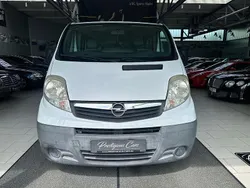 Weiß Gebraucht 2010 Opel Vivaro Van | 8.949 € (Fairer Preis)