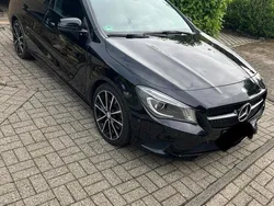 Schwarz Gebraucht 2014 Mercedes CLA250 Limousine | 18.300 € (Fairer Preis)