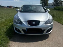 Silber Gebraucht 2011 Seat Leon Limousine | 4.000 € (Fairer Preis)
