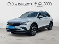 Weiß Gebraucht 2024 VW Tiguan Life SUV | 31.880 € (Superpreis)