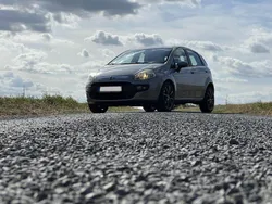 Grau Gebraucht 2011 Fiat Punto Evo Kleinwagen | 3.500 € (Fairer Preis)