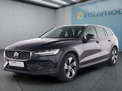 Grau Gebraucht 2023 Volvo V60 CC Kombi | 34.999 € (Superpreis)