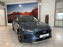 Blau (chrome blue) Gebraucht 2023 Ford Focus Active X Kombi | 26.491 € (Teuer)