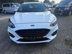 Weiß Gebraucht 2020 Ford Focus ST-Line Limousine | 9.900 € (Superpreis)