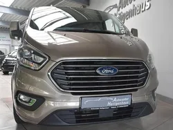 Grau Gebraucht 2022 Ford Tourneo Custom Titanium Kombi | 32.680 € (Fairer Preis)