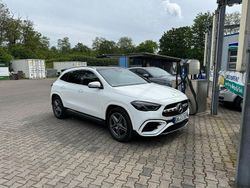 Weiß Gebraucht 2024 Mercedes GLA200 Advanced Plus SUV | 46.600 € (Teuer)