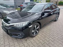 Crystal black p. Gebraucht 2018 Honda Civic Elegance Limousine | 18.298 € (Guter Preis)