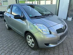 Silber Gebraucht 2008 Toyota Yaris Cool | 2.980 € (Teuer)