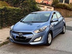 Blau Gebraucht 2012 Hyundai i30 Limousine | 6.700 €