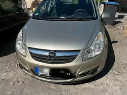 Gold Gebraucht 2007 Opel Corsa Kleinwagen | 2.500 € (Guter Preis)