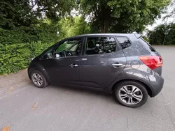 Grau Gebraucht 2016 Kia Venga 2 Kleinwagen | 8.500 € (Guter Preis)