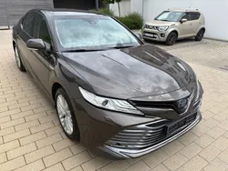 Gebraucht 2020 Toyota Camry Hybrid Executive Limousine | 28.900 €