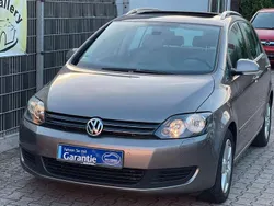 Kaschmirbraun metallic Gebraucht 2013 VW Golf Plus Cross Comfortline Van / Kleinbus | 11.490 €