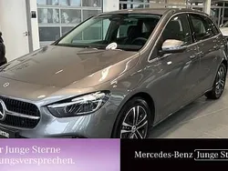 Grau Gebraucht 2024 Mercedes B180 Progressive Van / Kleinbus | 29.930 € (Fairer Preis)