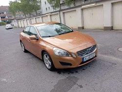 Braun Gebraucht 2010 Volvo S60 Summum Limousine | 6.850 € (Fairer Preis)