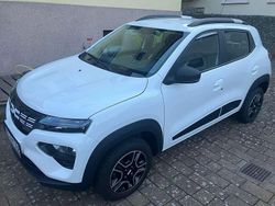 Weiß Gebraucht 2023 Dacia Spring Essentiel Kleinwagen | 10.100 € (Superpreis)