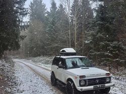 Grün Gebraucht 2018 Lada niva SUV | 9.300 € (Guter Preis)