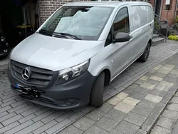 Silber Gebraucht 2018 Mercedes Vito Van / Kleinbus | 20.900 € (Fairer Preis)