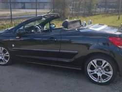 Schwarz Gebraucht 2012 Peugeot 207 CC Roland Garros Cabrio | 8.499 € (Teuer)