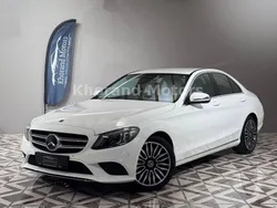 Polarweiss unilack Gebraucht 2020 Mercedes C220 Avantgarde Limousine | 33.980 € (Etwas zu teuer)