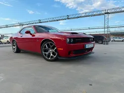 Rot Gebraucht 2016 Dodge Challenger Coupé | 21.200 € (Etwas zu teuer)