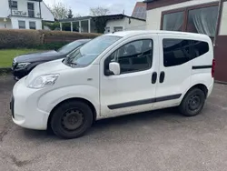 Weiß Gebraucht 2009 Fiat Qubo Trekking Van / Kleinbus | 1.490 € (Guter Preis)