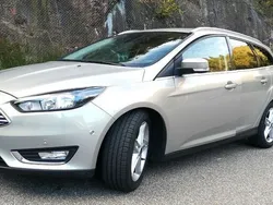 Beige Gebraucht 2018 Ford Focus Titanium Limousine | 12.200 € (Guter Preis)