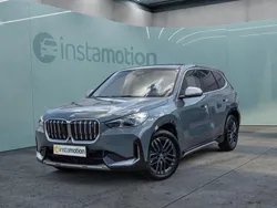 Grün Gebraucht 2023 BMW iX1 SUV | 40.249 € (Guter Preis)