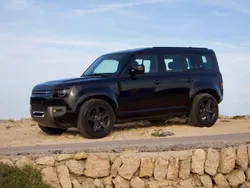 Schwarz Gebraucht 2022 Land Rover Defender SE Dynamic SUV | 67.900 € (Guter Preis)