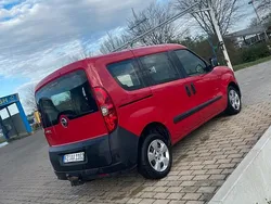 Rot Gebraucht 2014 Opel Combo Edition Van / Kleinbus | 4.899 € (Etwas zu teuer)