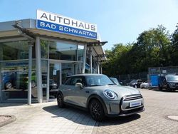 Island blue metallic Gebraucht 2022 Mini ONE Classic Kleinwagen | 22.950 € (Etwas zu teuer)