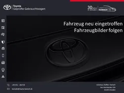 Grün Gebraucht 2024 Toyota Proace Verso Team Kombi | 32.990 € (Fairer Preis)