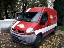 Rot Gebraucht 2005 Renault Master Van | 1.990 €