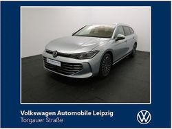 Oyster silver metallic Gebraucht 2024 VW Passat Elegance Kombi | 45.930 € (Fairer Preis)