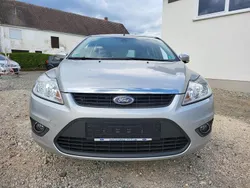 Silber Gebraucht 2009 Ford Focus Style Kombi | 3.680 € (Etwas zu teuer)