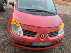 Rot Gebraucht 2005 Renault Modus Van / Kleinbus | 1.399 €