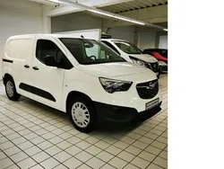Weiß Gebraucht 2019 Opel Combo Edition Van / Kleinbus | 9.950 € (Fairer Preis)