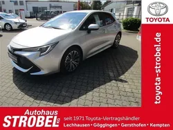 Cosmicsilber metallic Gebraucht 2022 Toyota Corolla Team Limousine | 26.980 € (Etwas zu teuer)