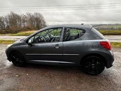 Grau Gebraucht 2009 Peugeot 207 Sport Limousine | 2.500 € (Fairer Preis)