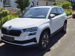 Weiß Gebraucht 2023 Skoda Karoq Ambition SUV | 31.950 € (Superpreis)