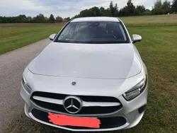 Grau Gebraucht 2021 Mercedes A180 Limousine | 16.500 € (Superpreis)