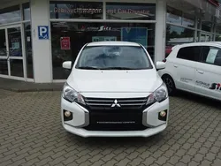Weiß Gebraucht 2024 Mitsubishi Space Star Select Limousine | 13.820 € (Etwas zu teuer)